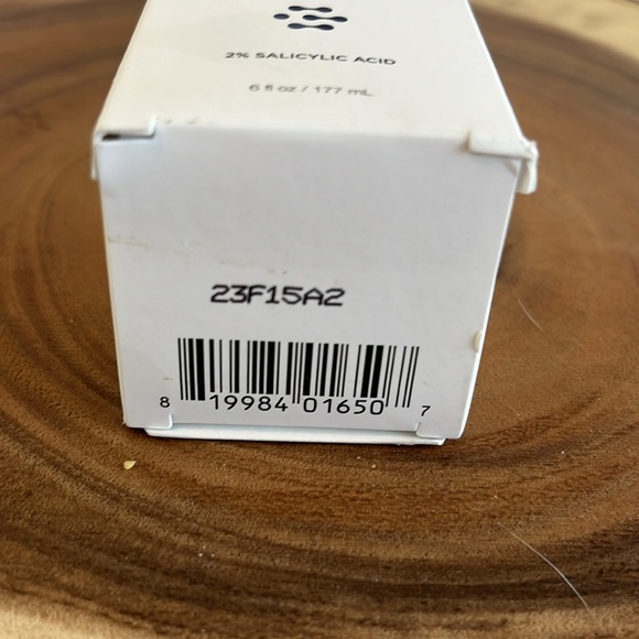 SALE -IMAGE CLEAR CELL salicylic gel cleanser- NEVER OPED - Picture 10 of 10